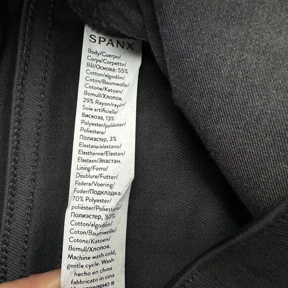 NWT Spanx Stretch Twill Ankle Cargo Pants Women's XS Black Slimming Smoothing - Picture 12 of 13